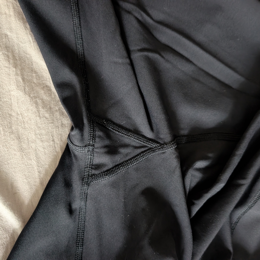 Lululemon Black High-Waisted Leggings - Picture 3 of 4